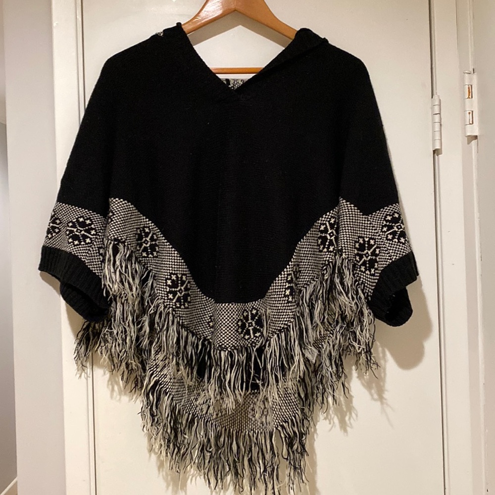 Hooded poncho